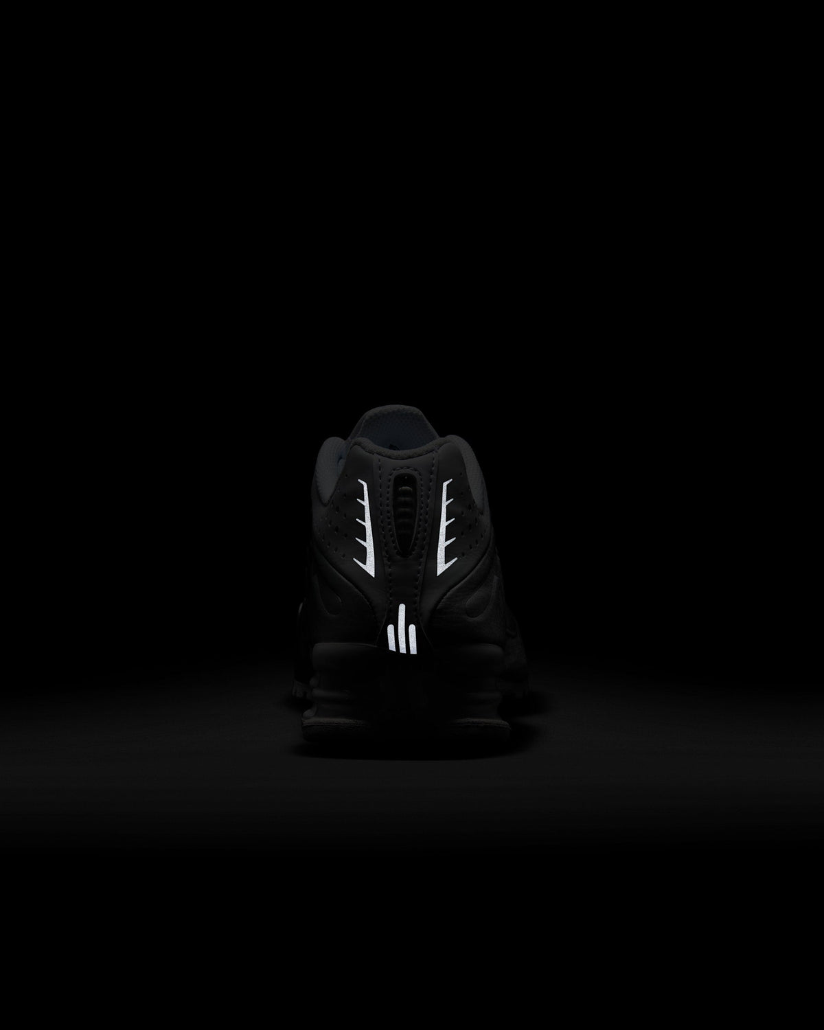 Nike Shox R4